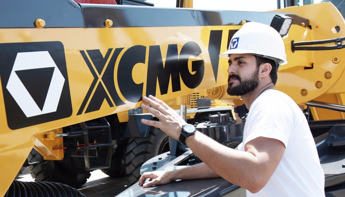 品質，為你<br>行穩致遠，精益求精